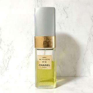 シャネル(CHANEL)の人気　CHANEL　シャネル　No.19  オーデトワレ　スプレー　EDT(香水(女性用))