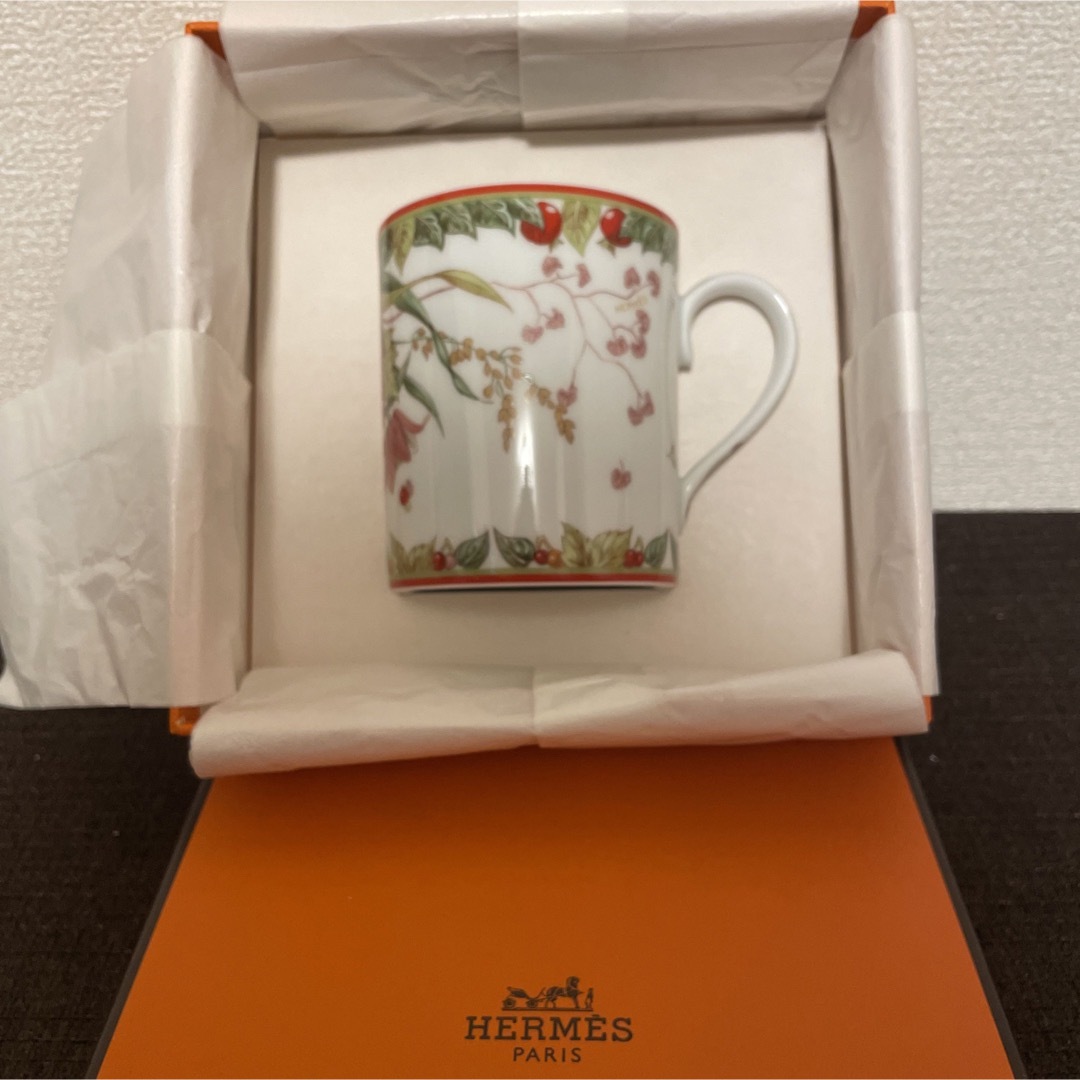 Hermes(エルメス)のエルメス　ピタゴラスの庭　マグカップ　新品 インテリア/住まい/日用品のキッチン/食器(グラス/カップ)の商品写真