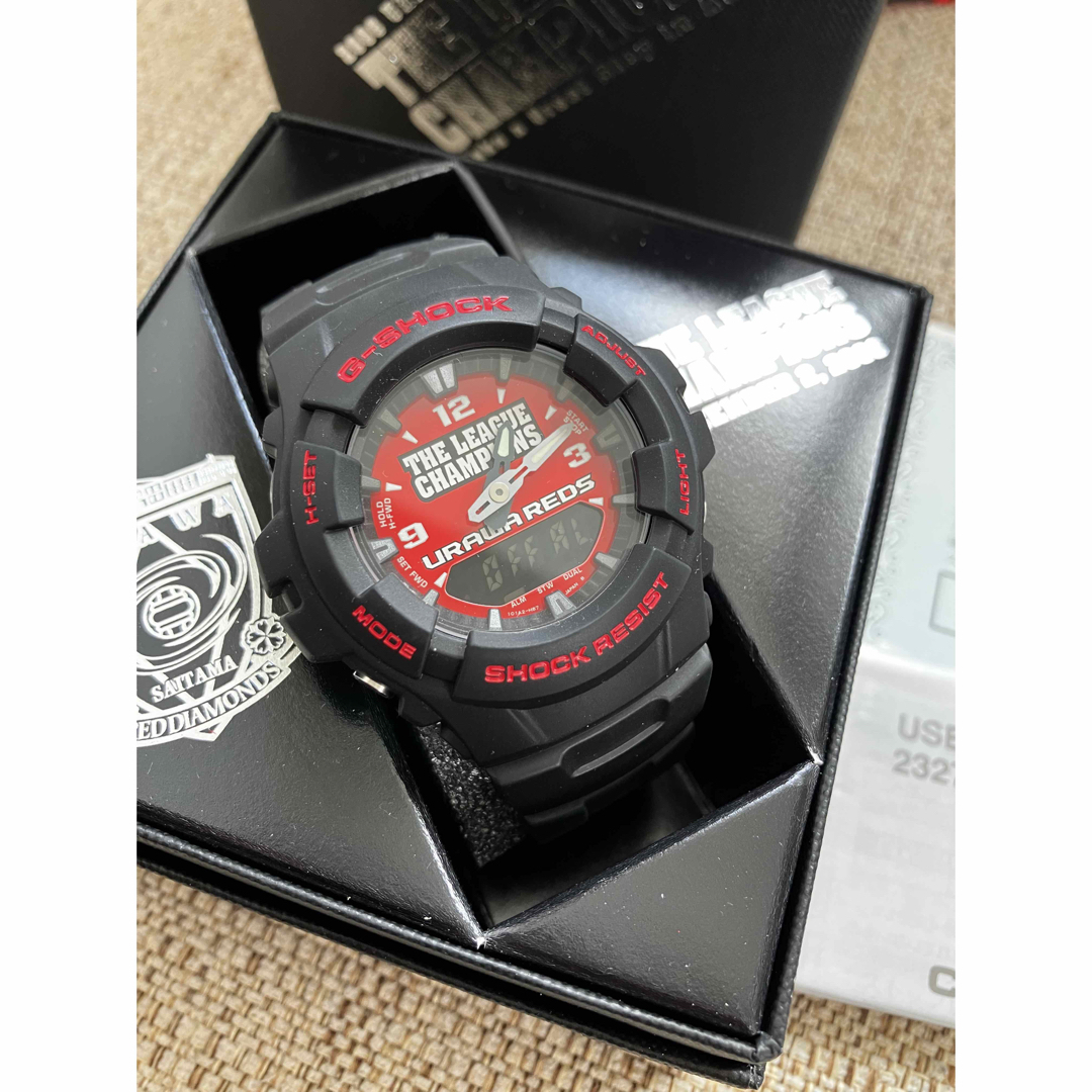 G-SHOCK(ジーショック)のCASIO G-SHOCK 浦和レッズ2006J1優勝記念モデル スポーツ/アウトドアのサッカー/フットサル(記念品/関連グッズ)の商品写真