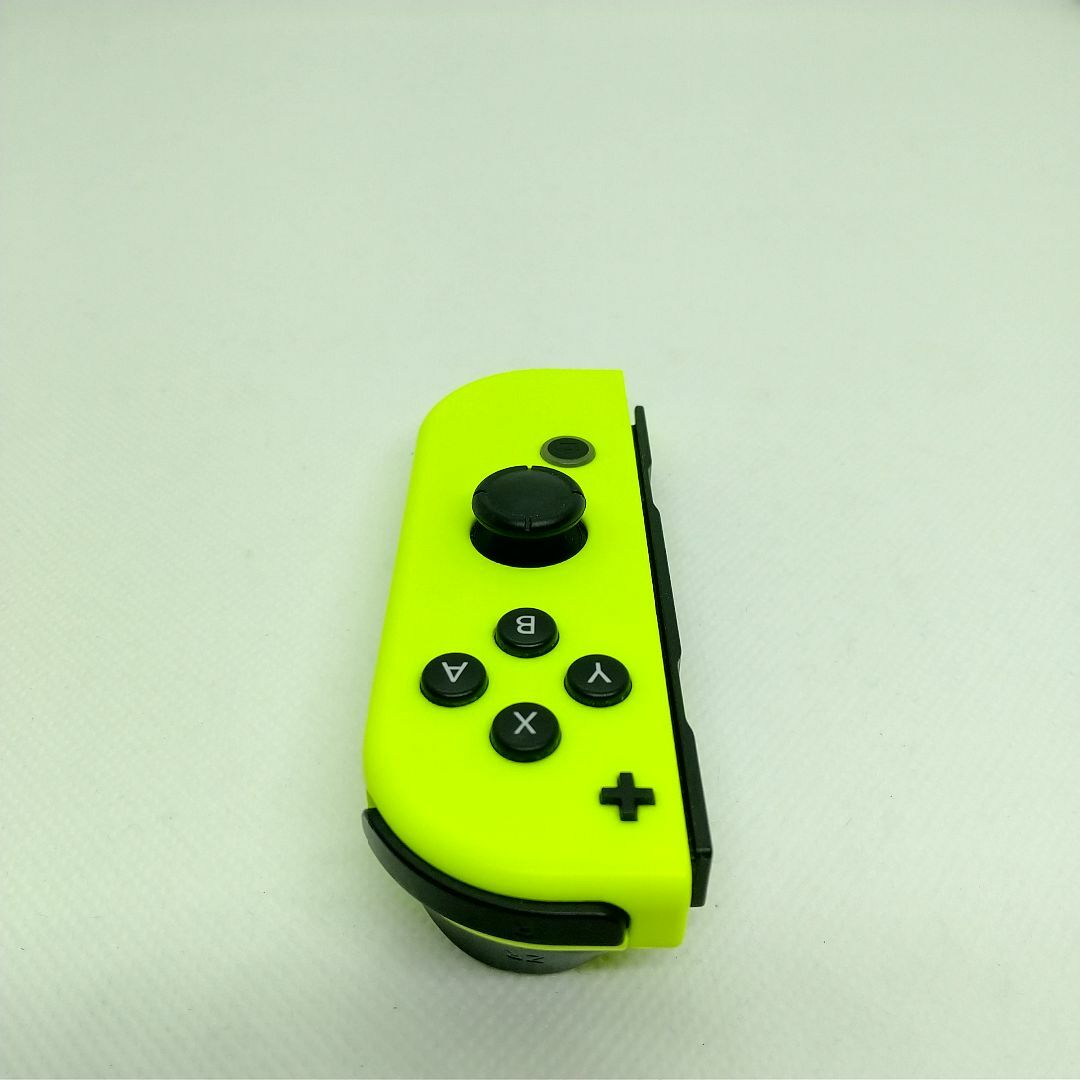 Nintendo Switch(ニンテンドースイッチ)の【大人気】①Switch ジョイコン　ネオンイエロー　右のみ(R) 任天堂純正品 エンタメ/ホビーのゲームソフト/ゲーム機本体(家庭用ゲーム機本体)の商品写真