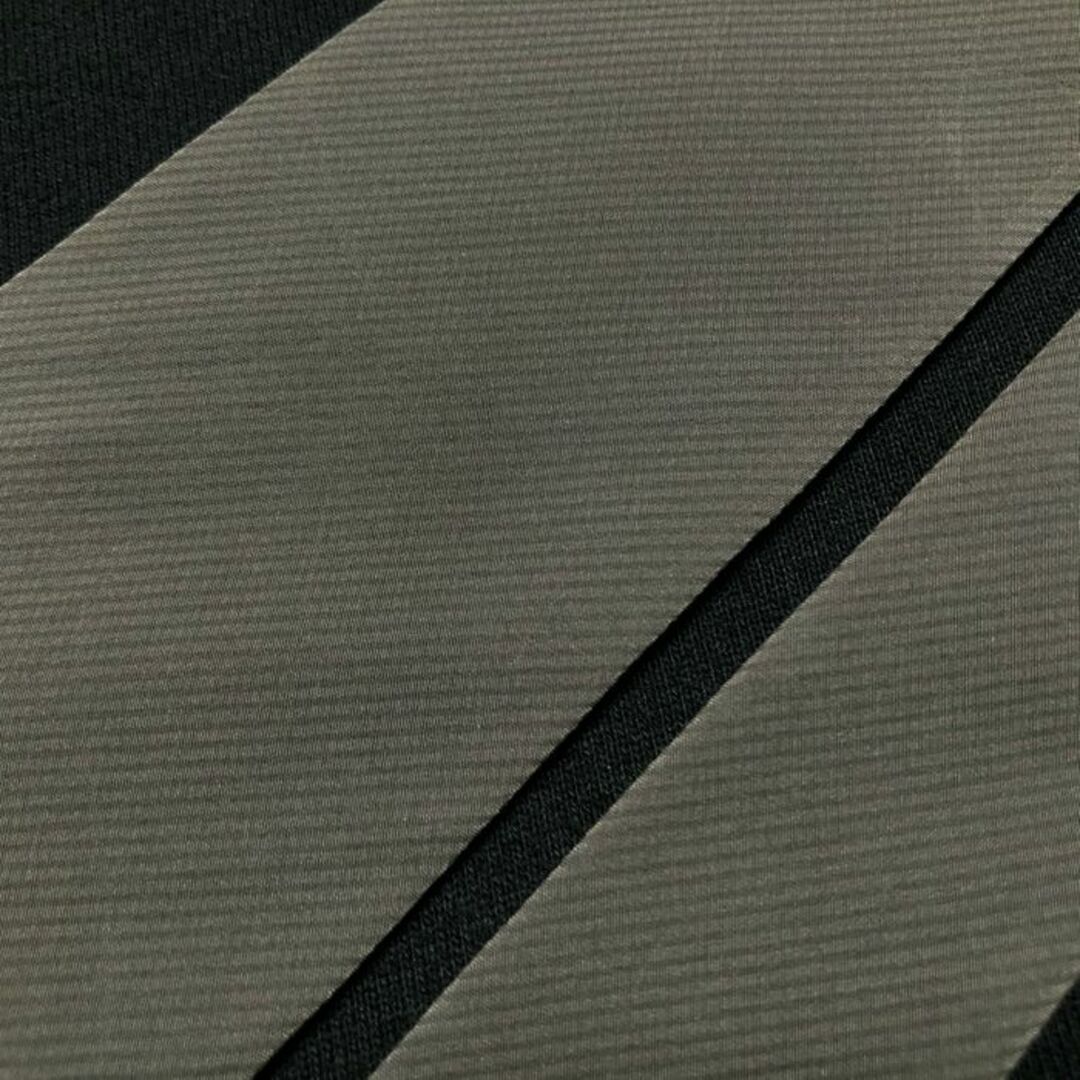 celine(セリーヌ)のセリーヌ ロゴライン グレー ネクタイ A104-C13 メンズのファッション小物(ネクタイ)の商品写真