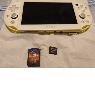 プレイステーションヴィータ(PlayStation Vita)のPS Vita PCH-2000 32ギガメモリー付属(携帯用ゲーム機本体)