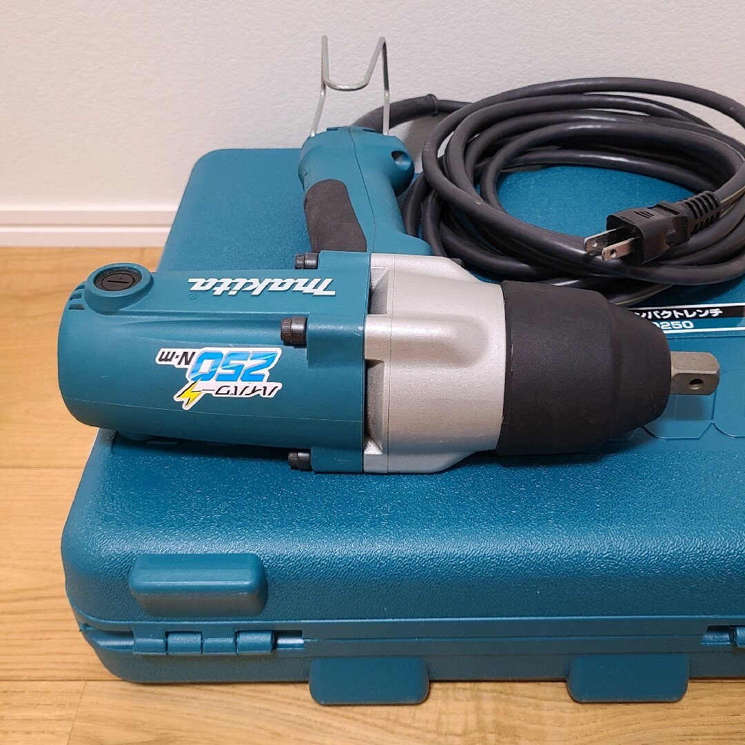 makita マキタ インパクトレンチ TW0250 makita マキタ インパクトレンチ TW0250