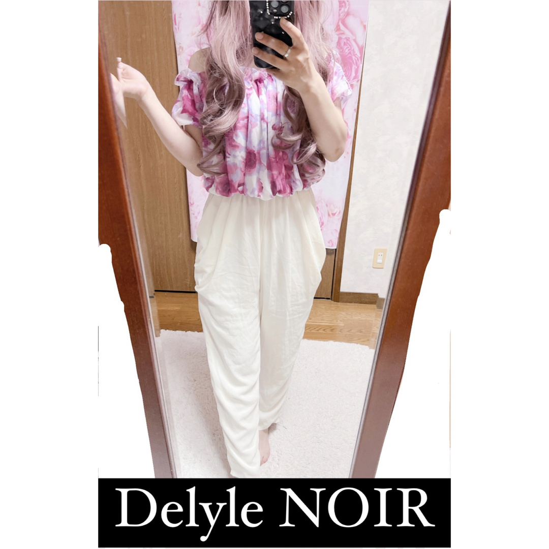 Delyle NOIR(デイライルノアール)の5287.Delyle NOIR オールインワン 花柄 切り替え レディースのパンツ(オールインワン)の商品写真