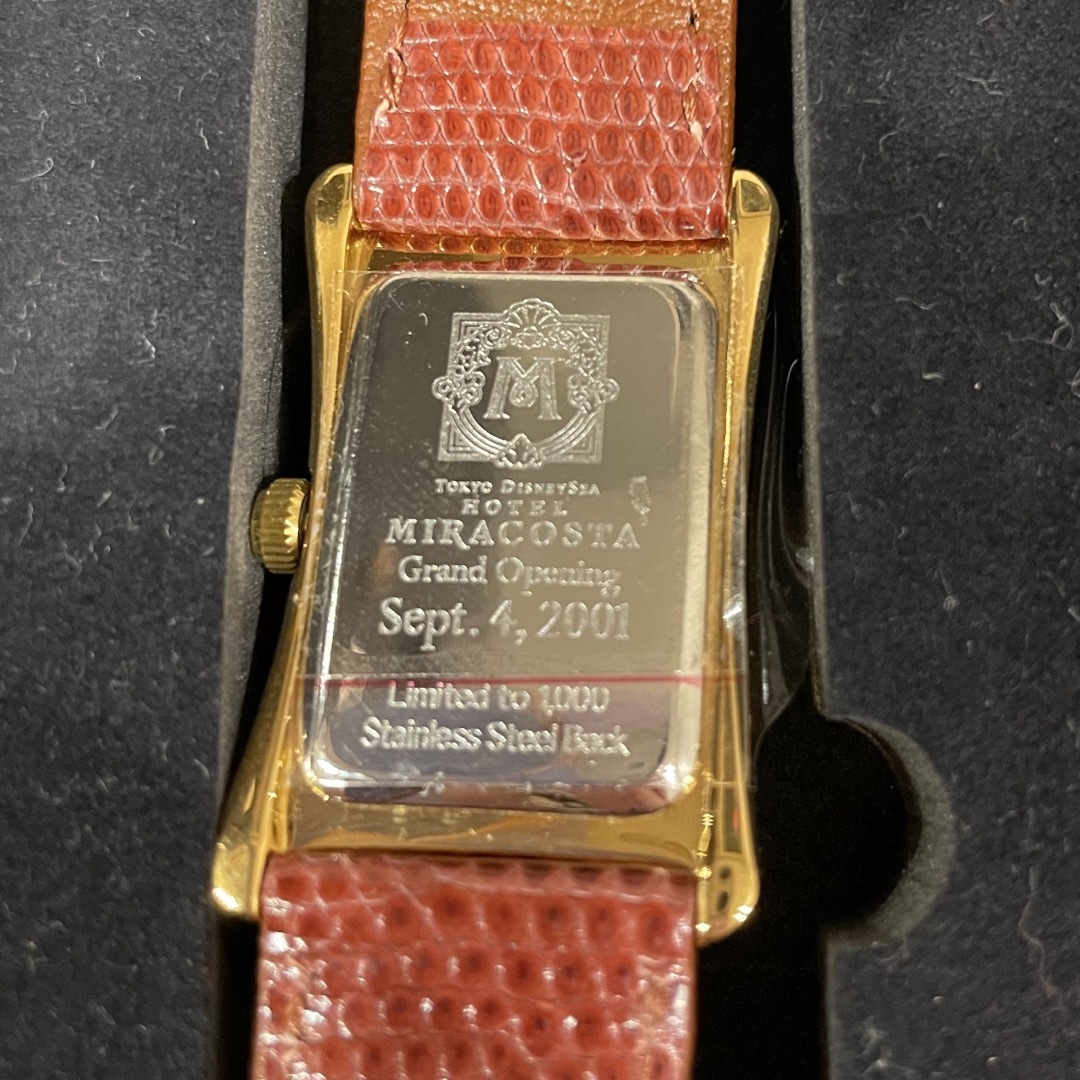 ディズニー　プーさんのハニーハントオープン記念　腕時計(未使用)