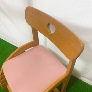 カリモク　デスクチェア　 ハート　ピンク 学習椅子　 ローラー付
