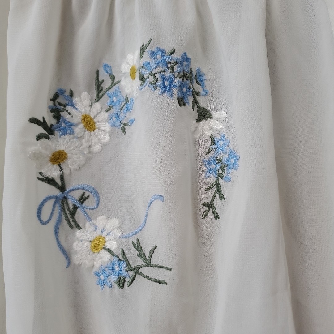 F i.n.t(フィント)のマーガレット　シースルーオフショルダー　ブラウス レディースのトップス(シャツ/ブラウス(半袖/袖なし))の商品写真