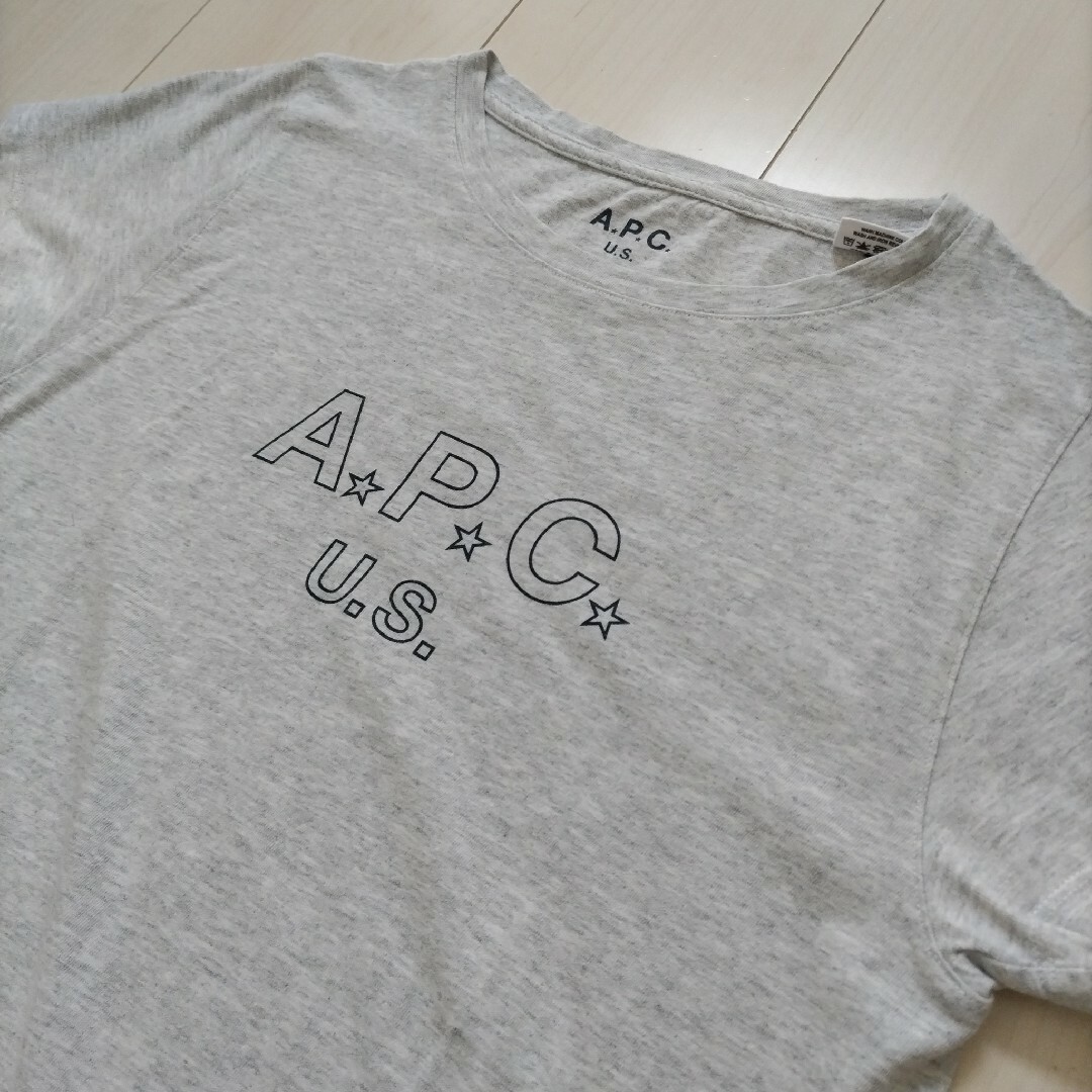 A.P.C(アーペーセー)のA.P.C. U.S.コレクション レディースワンポイントTシャツ レディースのトップス(Tシャツ(半袖/袖なし))の商品写真