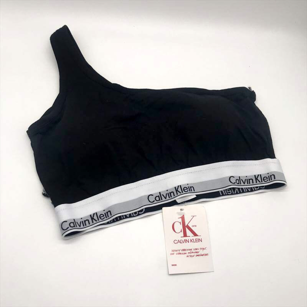 Calvin Klein(カルバンクライン)のカルバンクライン　上下セット　ワンショルダーブラレット&ショーツ　黒　下着　L レディースの下着/アンダーウェア(ブラ&ショーツセット)の商品写真