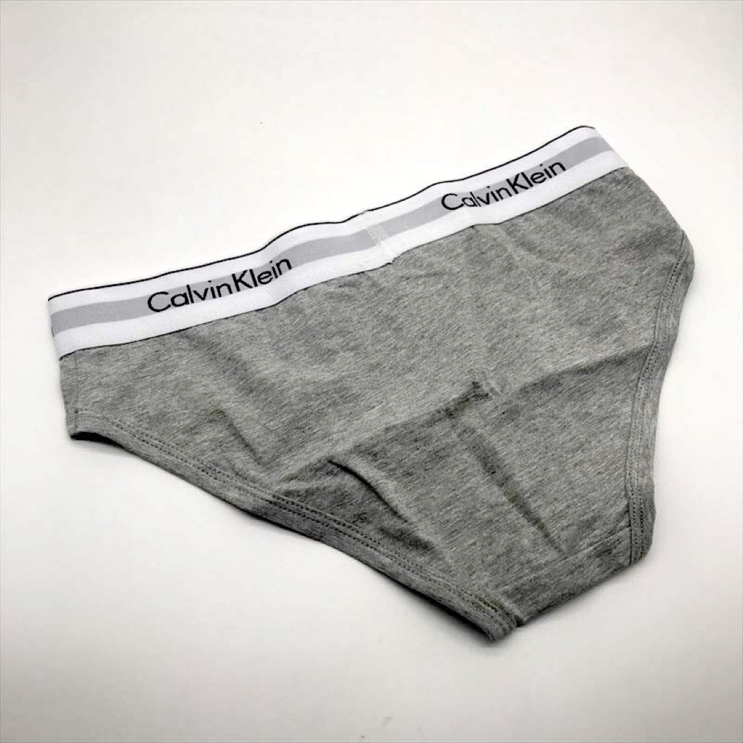 ck Calvin Klein(シーケーカルバンクライン)のカルバンクライン　上下セット　ワンショルダーブラレット&ショーツ　灰下着　M レディースの下着/アンダーウェア(ブラ&ショーツセット)の商品写真