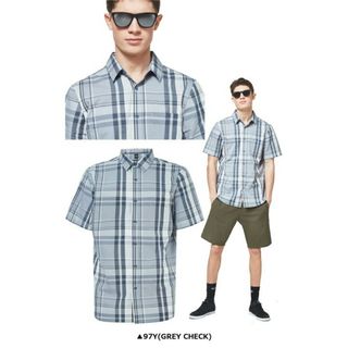 オークリー(Oakley)のオークリー スポーツ 半袖シャツ CHECKED WOVEN SS SHIRT(シャツ)