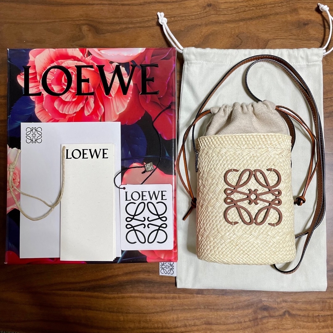 人気 完売 ロエベ LOEWE スクエアポケット