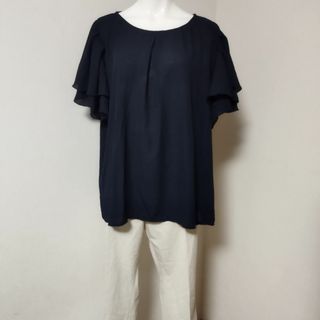 シマムラ(しまむら)の美品 ４L大きいサイズ ノアンヌ カットソー　ネイビー半袖Tシャツビジネスウエア(カットソー(半袖/袖なし))