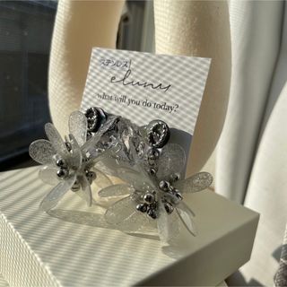 アメリヴィンテージ(Ameri VINTAGE)のfuri flower silver(ピアス)