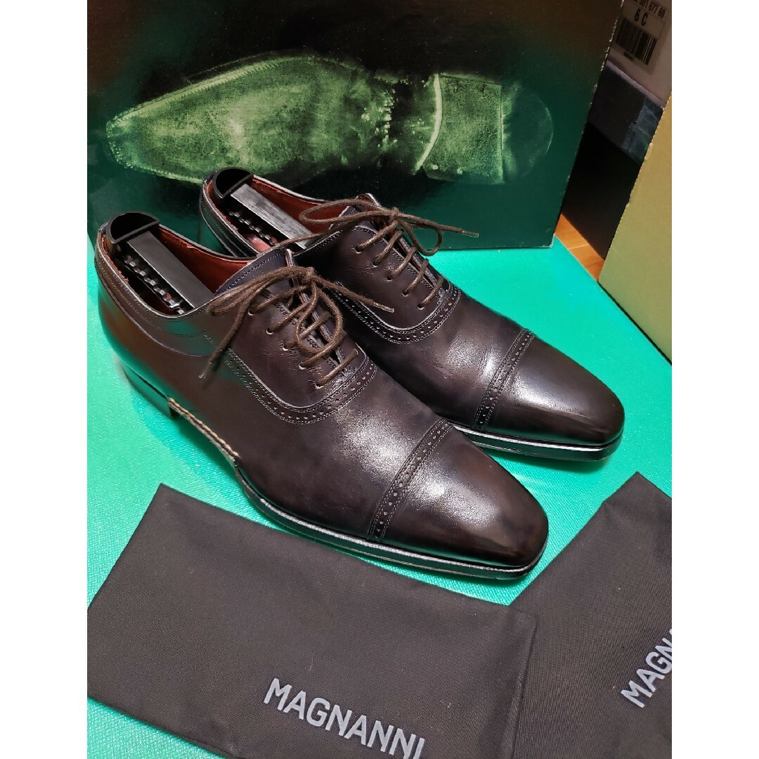 【美品】 マグナーニ MAGNANNI オパンケ パンチドキャップトゥ 39 | フリマアプリ ラクマ