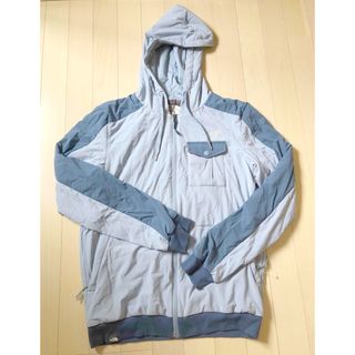 ザノースフェイス(THE NORTH FACE)の新品　未使用　ブルー　THE NORTH FACE  厚みある　パーカ(パーカー)