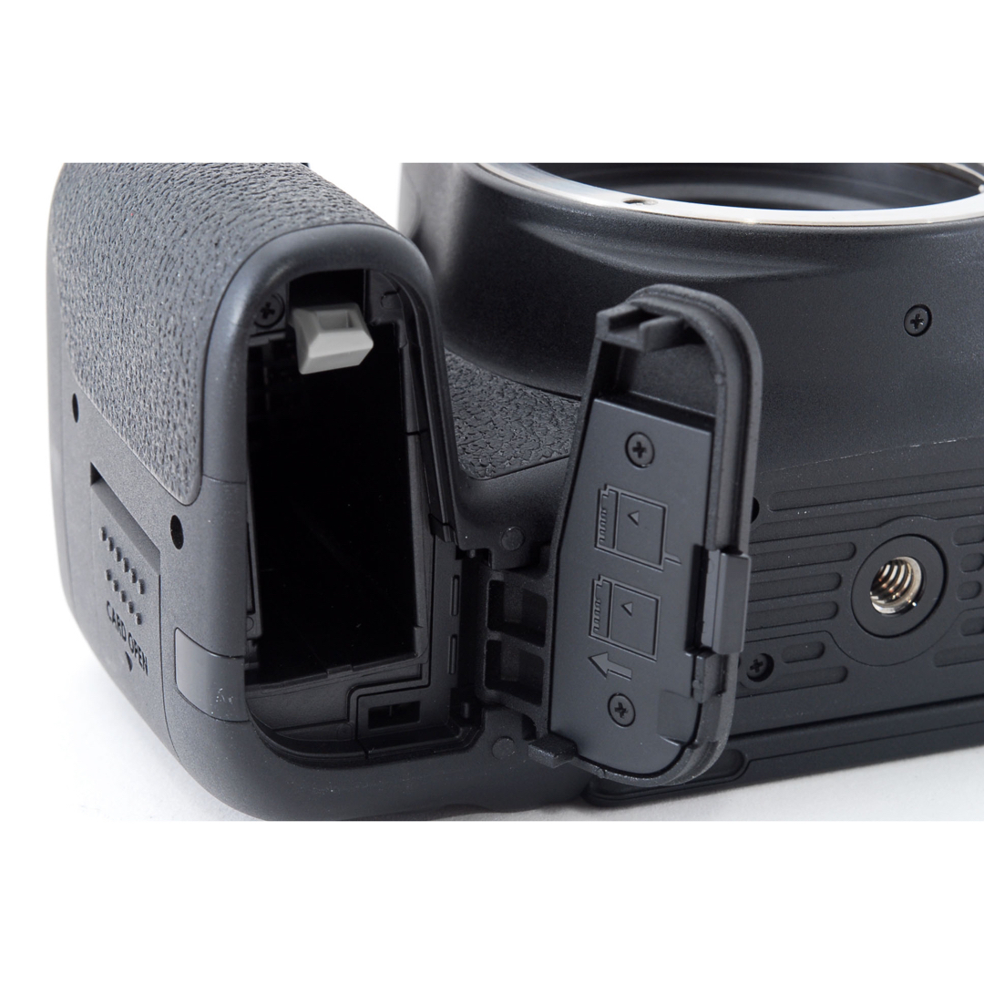 デジタル一眼レフ カメラ ボディ　キヤノン Canon EOS Kiss X9i