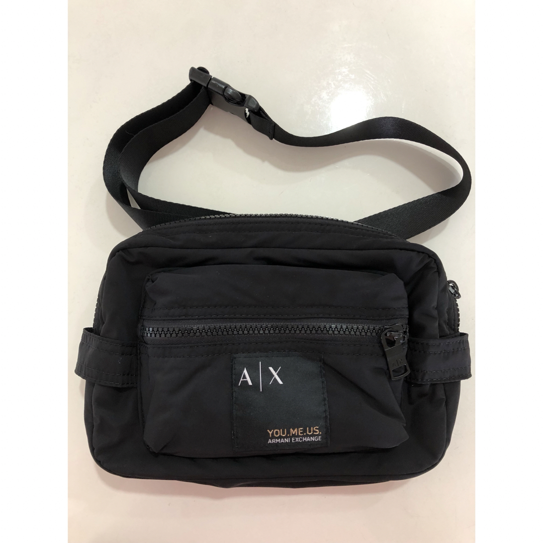 ARMANI EXCHANGE(アルマーニエクスチェンジ)のアルマーニエクスチェンジ ショルダーバッグ メンズのバッグ(ショルダーバッグ)の商品写真