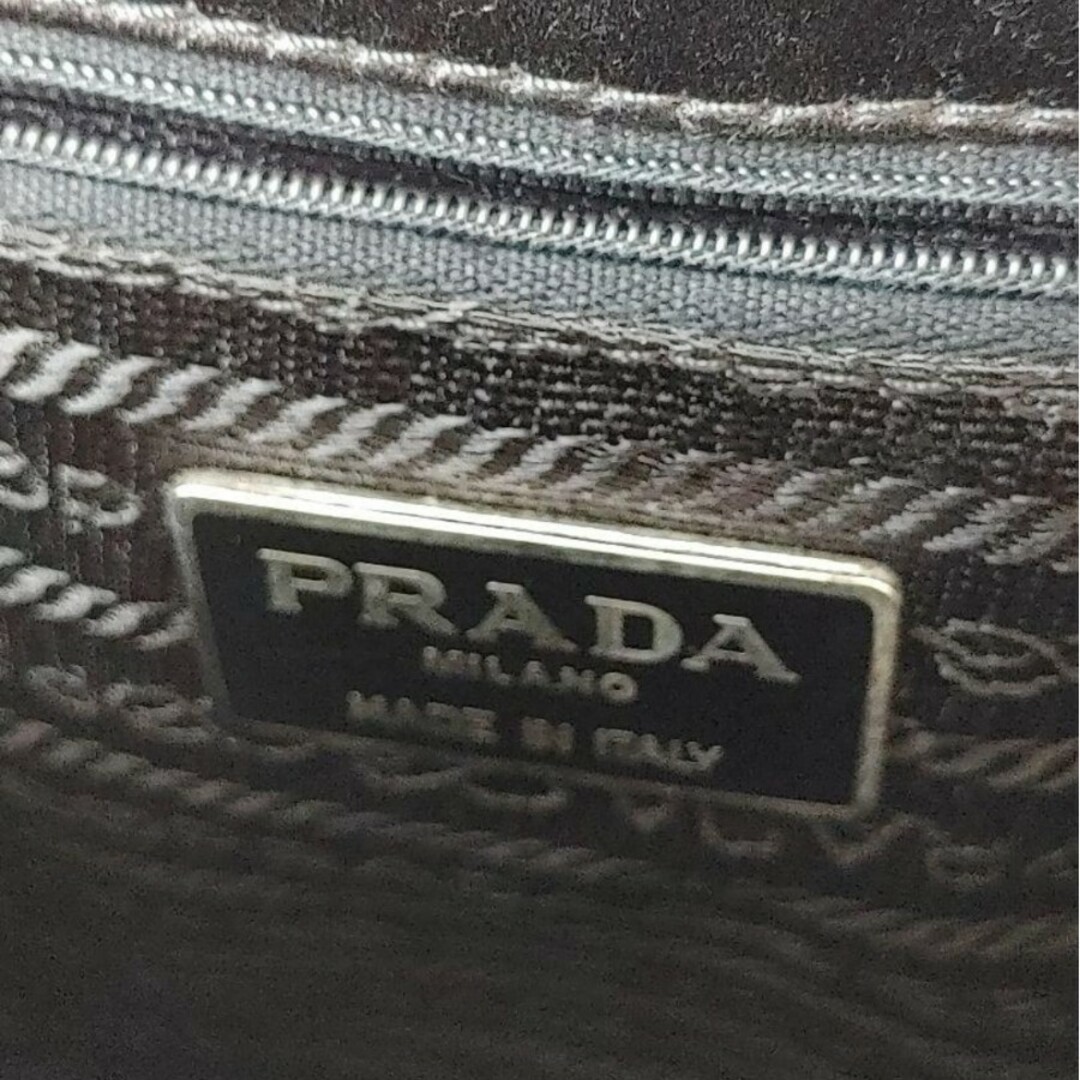 美品 PRADA　斜め掛け　がま口シルクショルダーバッグ　ブラック ポシェット