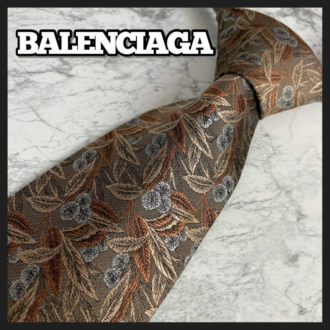 Balenciaga(バレンシアガ)の美品 BALENCIAGA バレンシアガ ネクタイ柄物 総柄 シルク100% メンズのファッション小物(ネクタイ)の商品写真