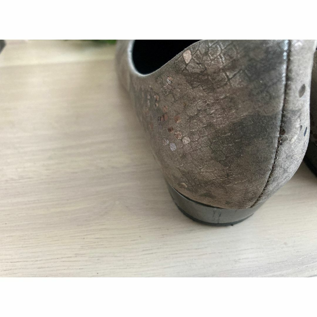 cavacava(サヴァサヴァ)のcavacava パイソン柄 フラットパンプス 22.5㎝ レディースの靴/シューズ(ハイヒール/パンプス)の商品写真