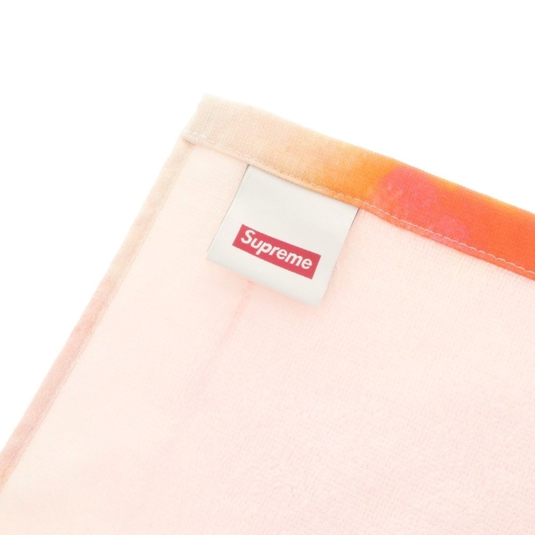 Supreme(シュプリーム)の【中古】シュプリーム Supreme 2023年春夏 Dolphin Towel ビーチタオル マルチカラー【メンズ】 インテリア/住まい/日用品のインテリア小物(その他)の商品写真