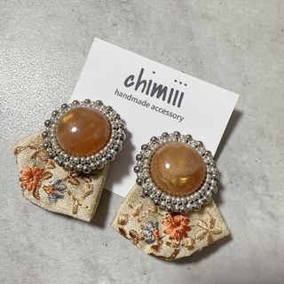 No.70 ハンドメイド　ビーズ刺繍　ピアス　イヤリング(ピアス)