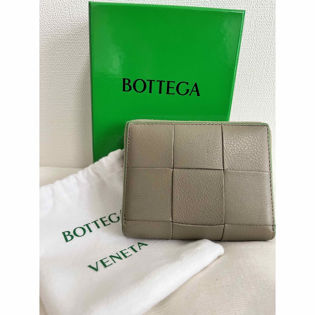 Bottega Veneta(ボッテガヴェネタ)の『値下げ交渉可』BOTTEGA VENETA  二つ折り財布  メンズのファッション小物(折り財布)の商品写真