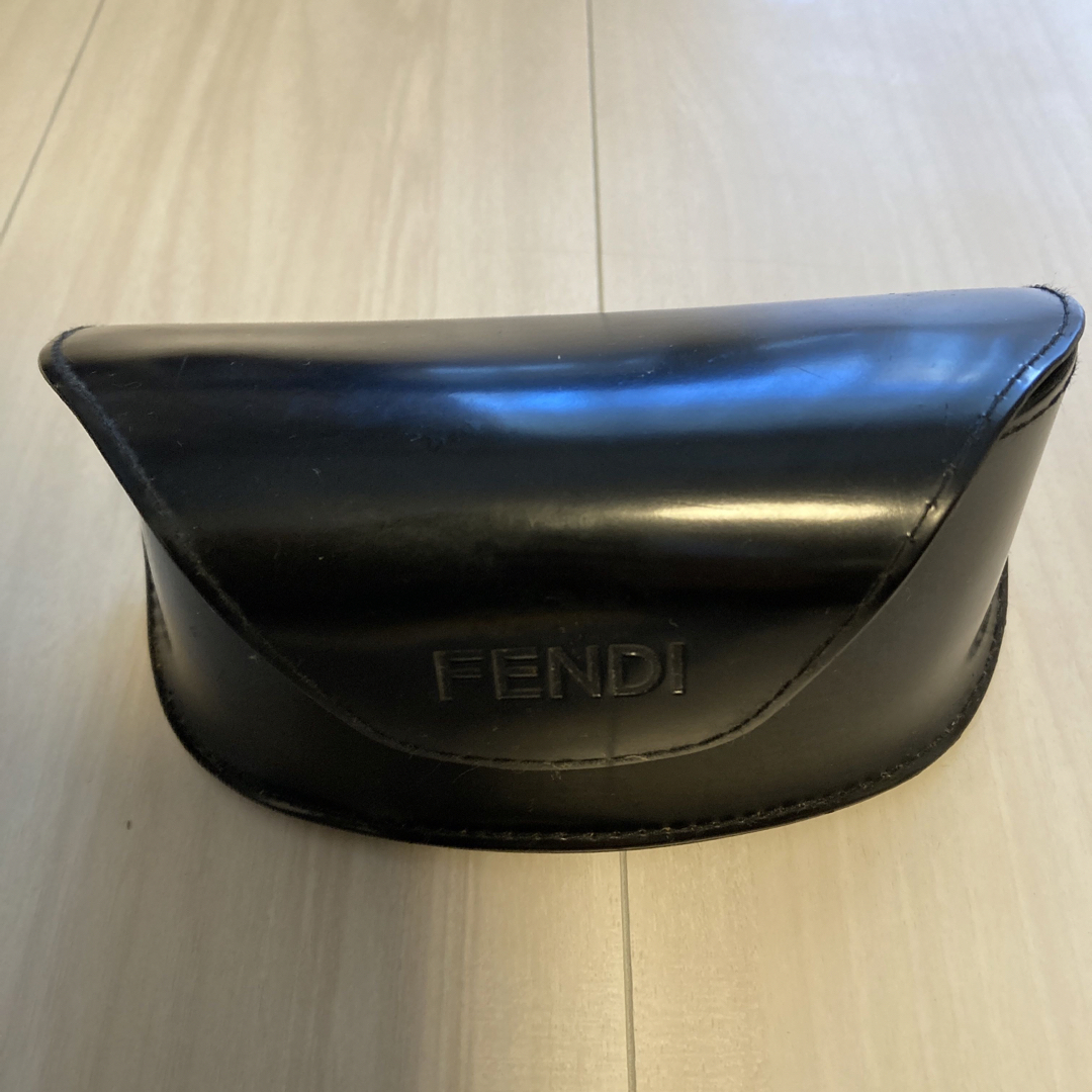 FENDI(フェンディ)のFENDI サングラス レディースのファッション小物(サングラス/メガネ)の商品写真