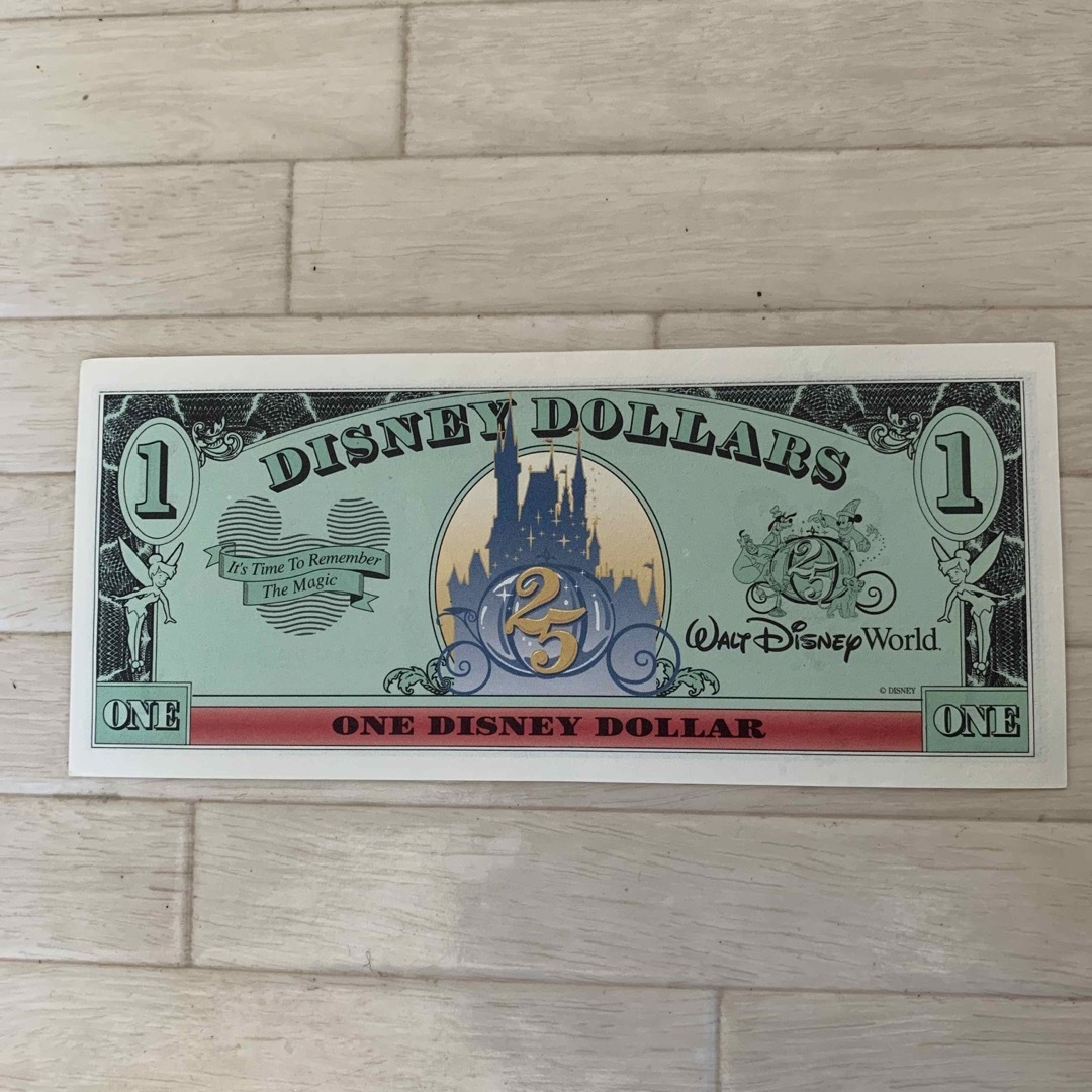 Disney(ディズニー)のDisney Dollars エンタメ/ホビーのおもちゃ/ぬいぐるみ(キャラクターグッズ)の商品写真