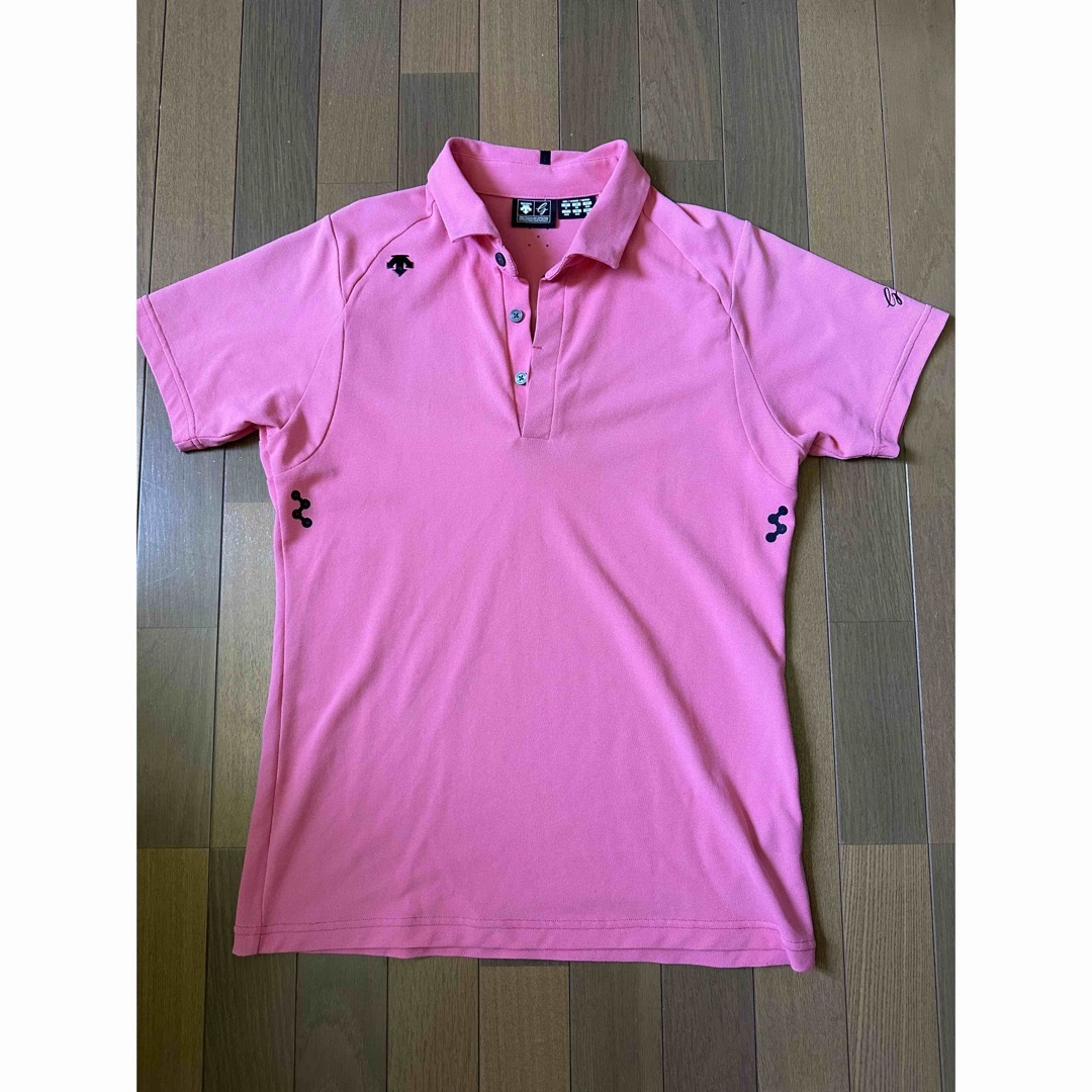 DESCENTE(デサント)のデサント　ポロシャツ サイズ M  薄ピンク スポーツ/アウトドアのゴルフ(ウエア)の商品写真