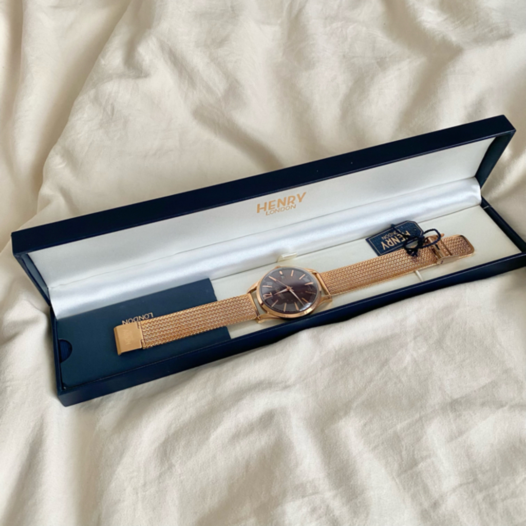 新品未開封★ヘンリーロンドン腕時計グレー文字盤ステンレススチール風防クォーツM