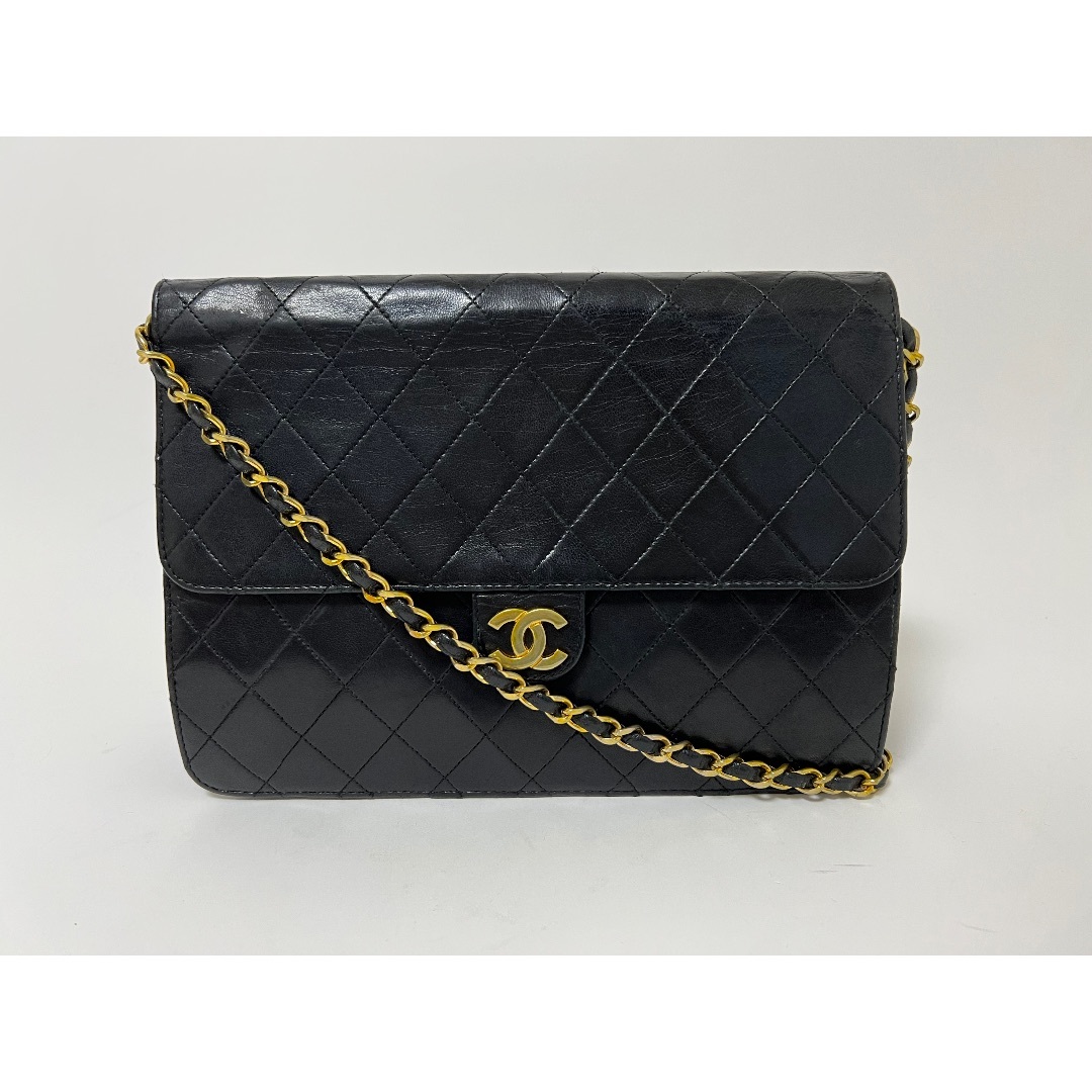 CHANEL ショルダーバッグ 黒 ゴールド金具 A3672