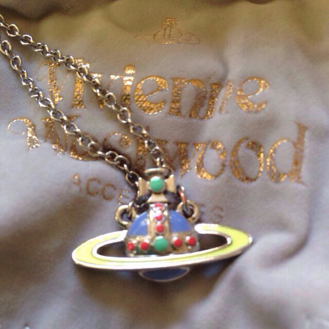 Vivienne Westwood(ヴィヴィアンウエストウッド)のVivienneブレスレット☆ レディースのアクセサリー(ブレスレット/バングル)の商品写真