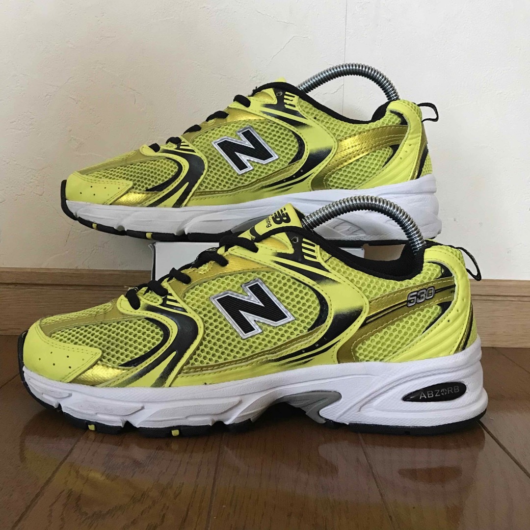 New Balance(ニューバランス)のニューバランス　MR530SE 26cm イエロー メンズの靴/シューズ(スニーカー)の商品写真