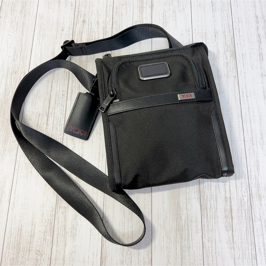 TUMI - TUMI ALPHA3 ショルダーバッグ ポケットバッグ スモール 黒の