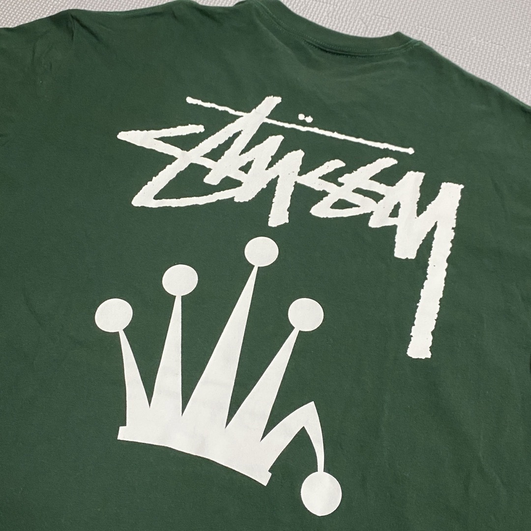 STUSSY(ステューシー)の海外限定　STUSSY　ステューシー　ストック　クラウン　Tシャツ　グリーン　M メンズのトップス(Tシャツ/カットソー(半袖/袖なし))の商品写真