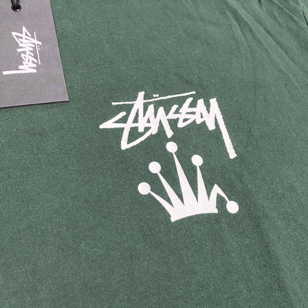 STUSSY(ステューシー)の海外限定　STUSSY　ステューシー　ストック　クラウン　Tシャツ　グリーン　M メンズのトップス(Tシャツ/カットソー(半袖/袖なし))の商品写真