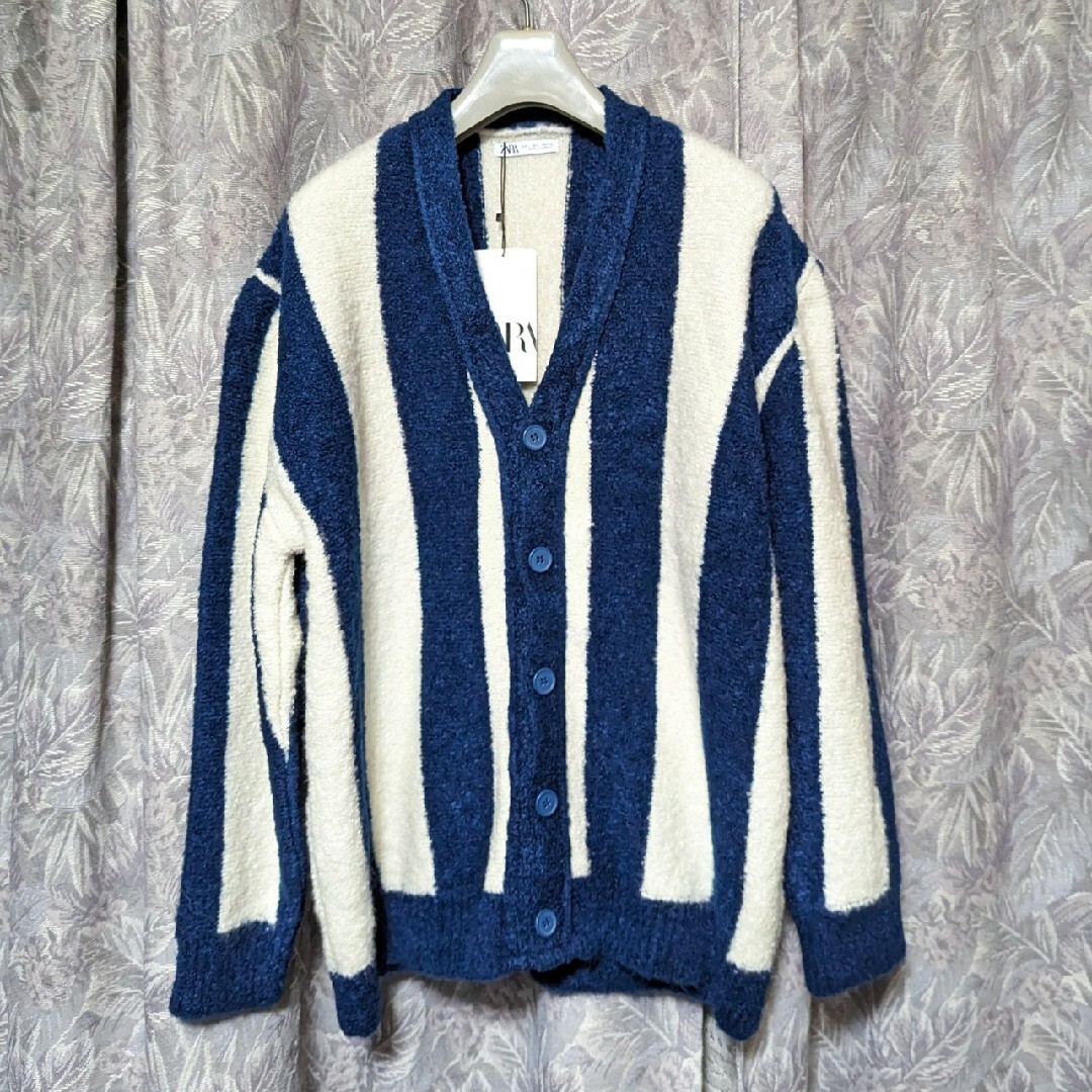 新品☆ZARA ザラ ストライプ柄Vネックトップス