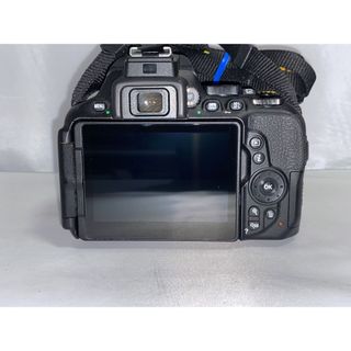 Nikon - 【最新機種!美品‼︎】Nikon D5600 18-55mm VR レンズキットの