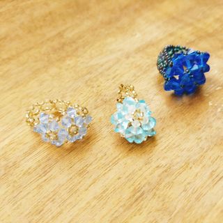 ビーズアクセサリー　指輪　3個セット（青）(リング)