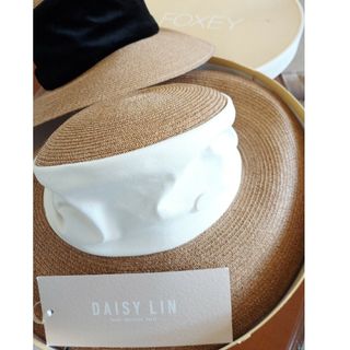 フォクシー(FOXEY)のDAISY LIN❤️ Take me on a vacance👒ホワイト(麦わら帽子/ストローハット)