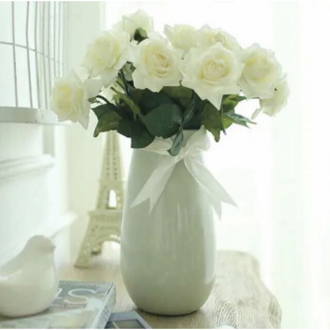 ひとランク上のインテリア 造花 上品な白百合と白薔薇 ベースの花瓶 