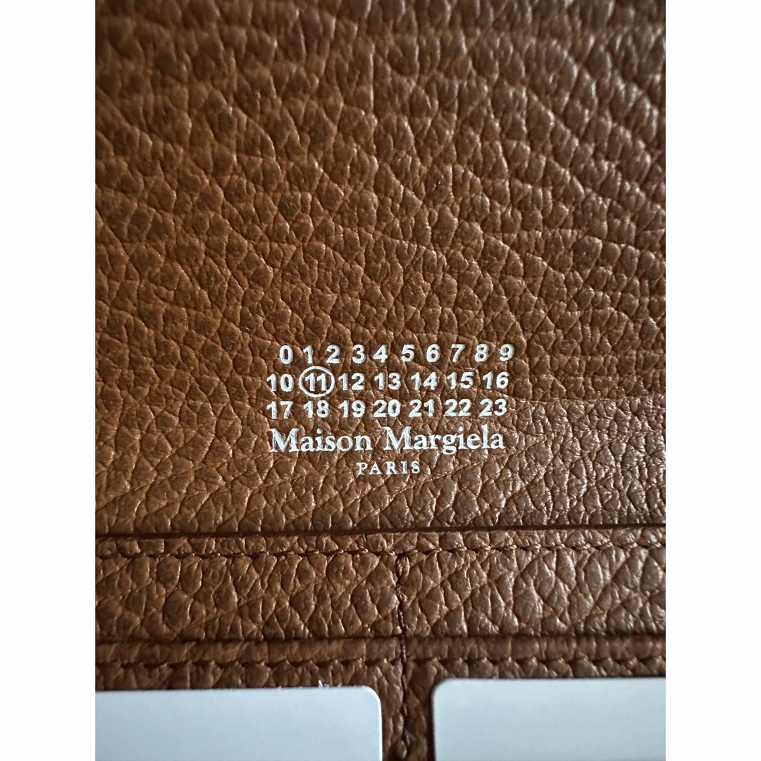 Maison Martin Margiela(マルタンマルジェラ)の新品 Maison Margiela メゾンマルジェラ 長財布 レザー ブラウン レディースのファッション小物(財布)の商品写真