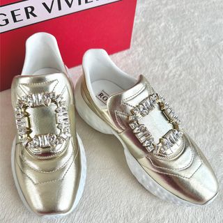 ロジェヴィヴィエ(ROGER VIVIER)の新品未使用！ロジェヴィヴィエ　ヴィヴランビジュースニーカー(スニーカー)