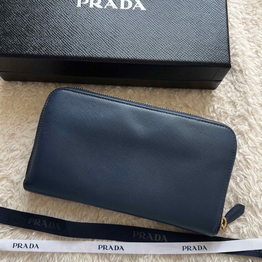 PRADA(プラダ)の701 美品 PRADA プラダ 長財布 ラウンドファスナー レディースのファッション小物(財布)の商品写真