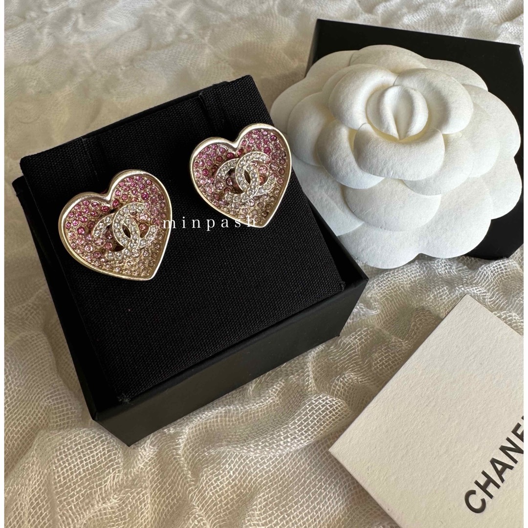 CHANEL ♡ハート ピアス