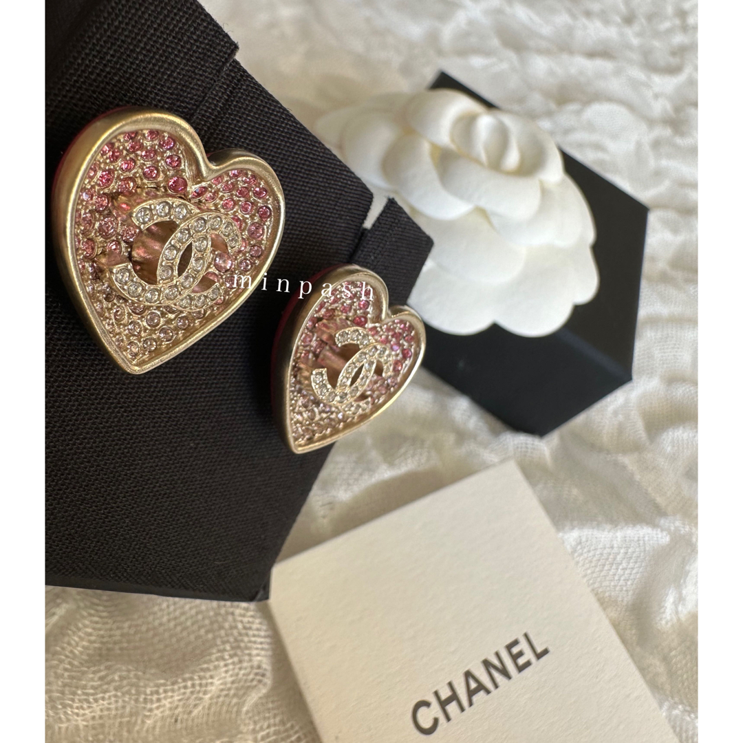 CHANEL ♡ハート ピアス