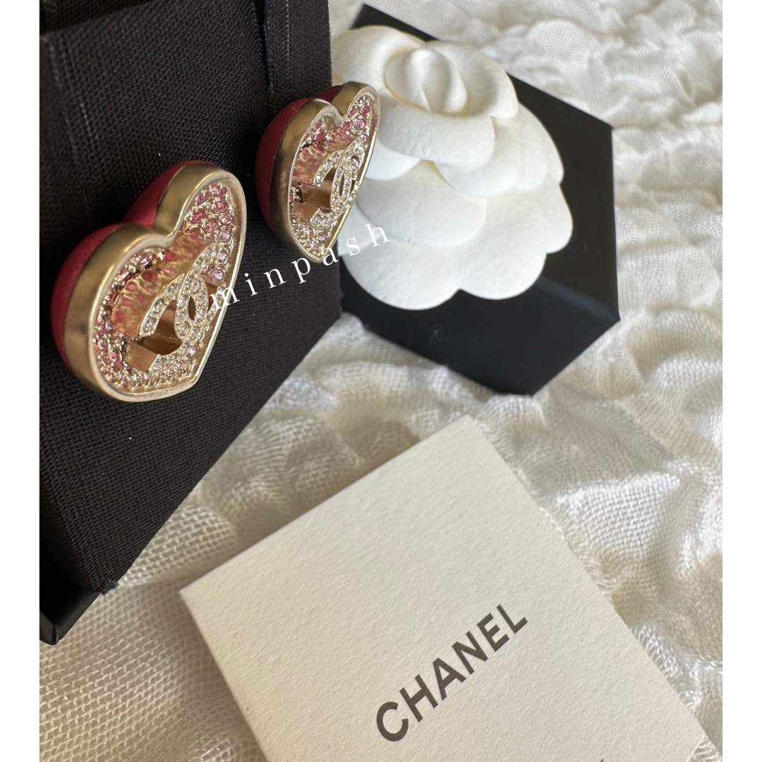 CHANEL ♡ハート ピアス