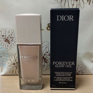 クリスチャンディオール(Christian Dior)の𝓴𝓲様専用(化粧下地)